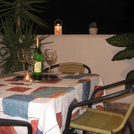 Mate Slavic Apartment Sucuraj