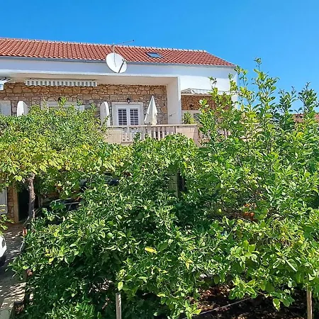 Mate Slavic Sućuraj