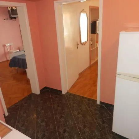 Mate Slavic Apartmán *